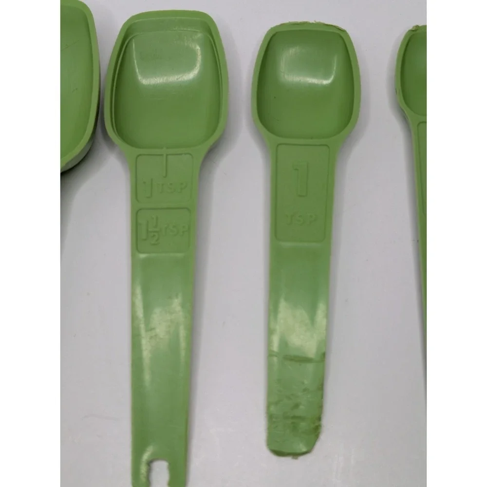 Vintage Tupperware Avocado Green Measuring Spoons Set 5 Pc Retro Kitchen...